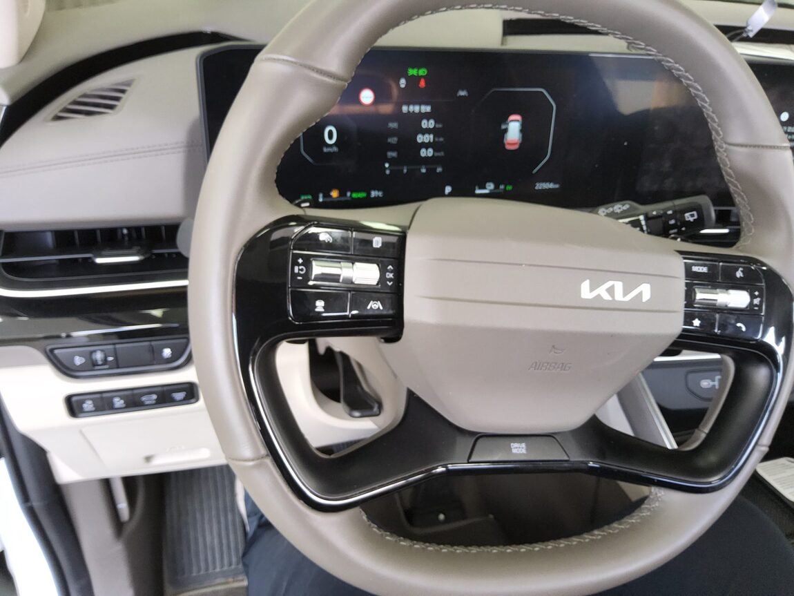 KIA THE NEW CARNIVAL HYBRID (KA4) 1.6 HEV 9-SEATER SIGNATURE 2026 - zdjęcie 17