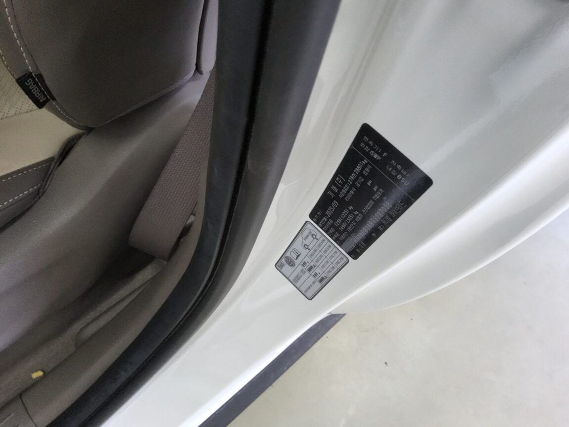 KIA THE NEW CARNIVAL HYBRID (KA4) 1.6 HEV 9-SEATER SIGNATURE 2026 - zdjęcie 16