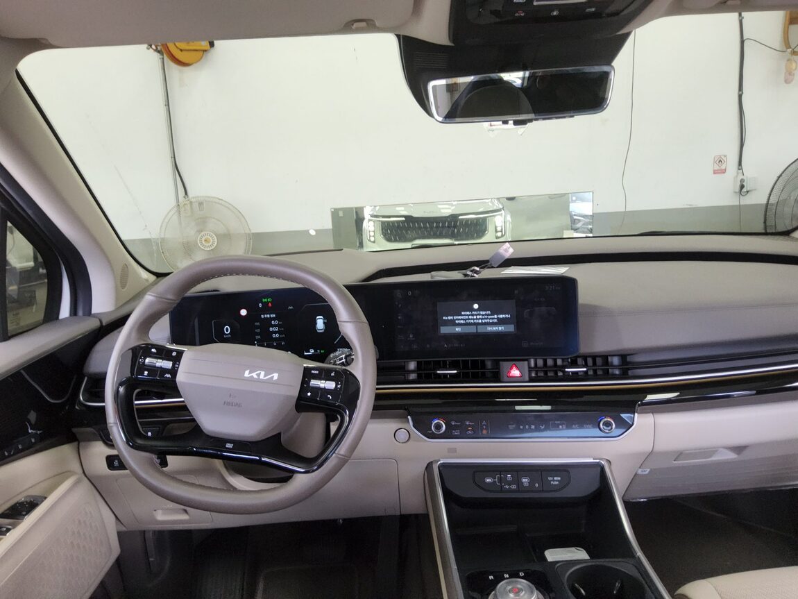 KIA THE NEW CARNIVAL HYBRID (KA4) 1.6 HEV 9-SEATER SIGNATURE 2026 - zdjęcie 11