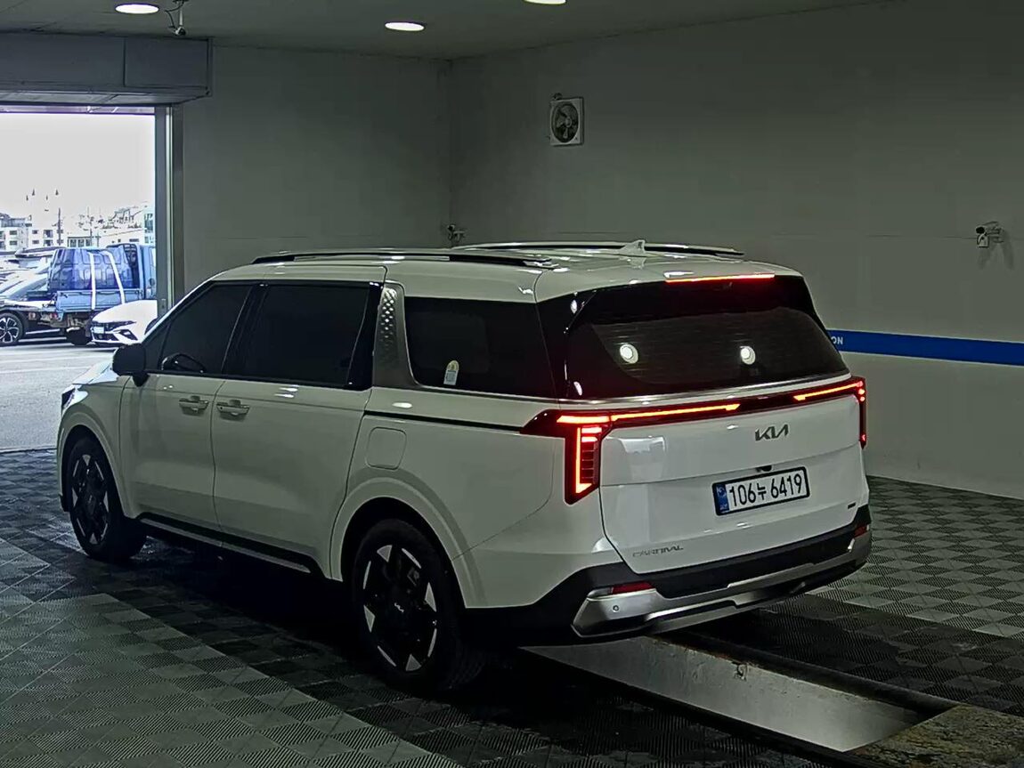 KIA THE NEW CARNIVAL HYBRID (KA4) 1.6 HEV 9-SEATER SIGNATURE 2026 - zdjęcie 6
