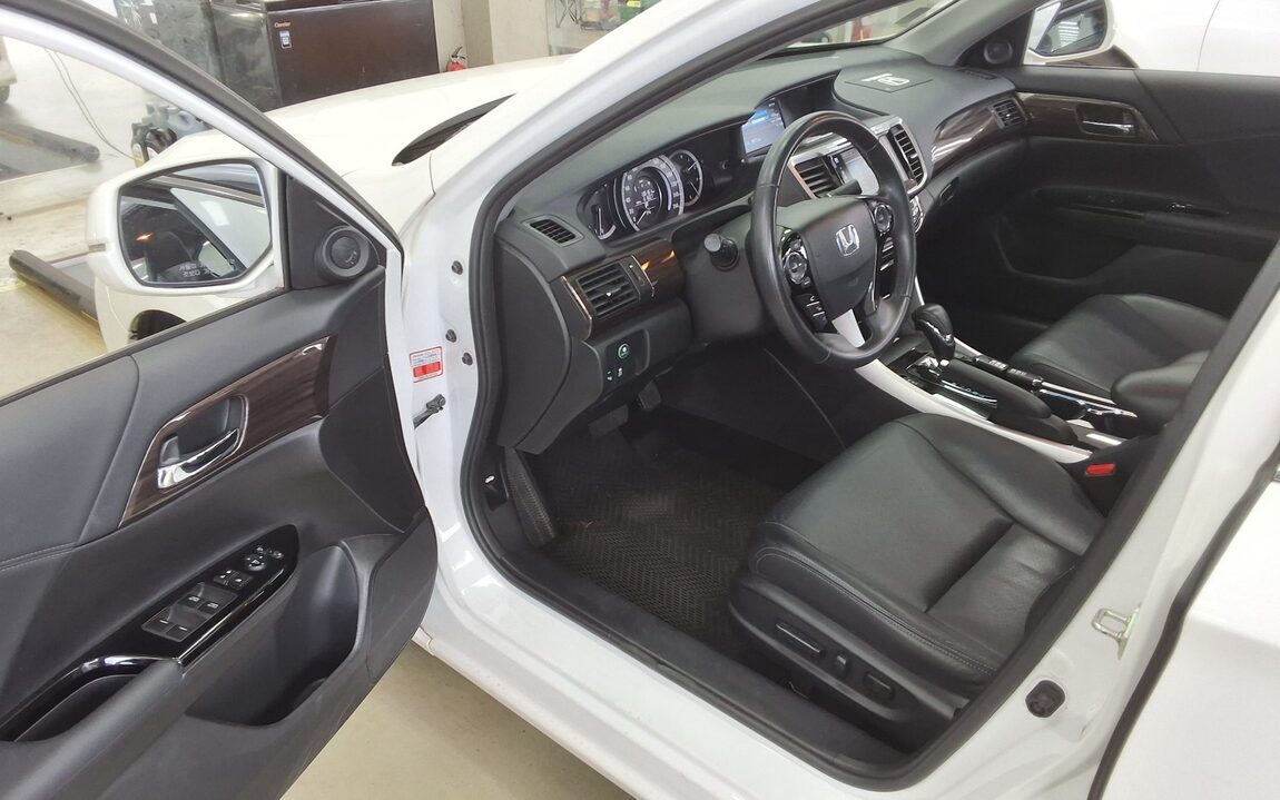 HONDA ACCORD (9TH GEN) 2.4 EX-L 2017 - zdjęcie 10