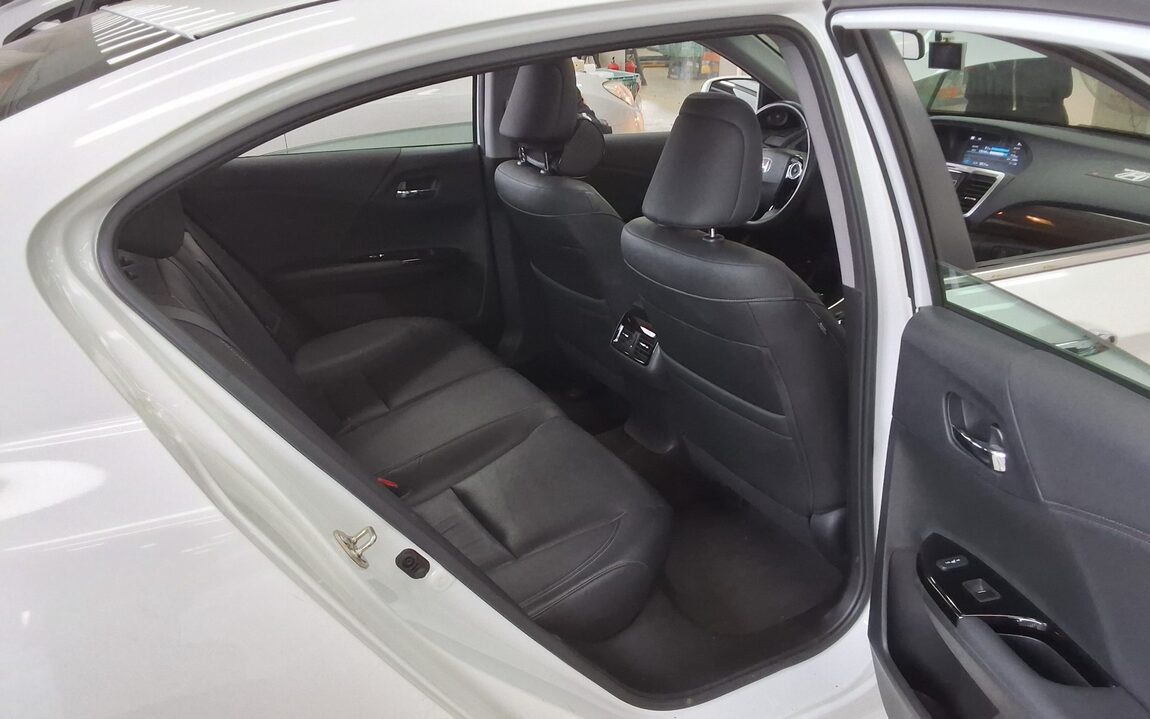 HONDA ACCORD (9TH GEN) 2.4 EX-L 2017 - zdjęcie 13