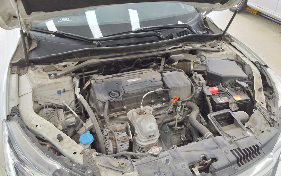 HONDA ACCORD (9TH GEN) 2.4 EX-L 2017 - zdjęcie 22