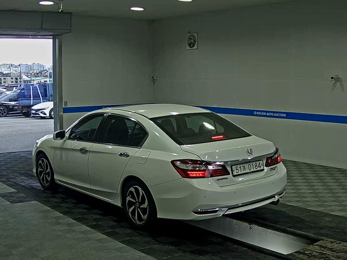 HONDA ACCORD (9TH GEN) 2.4 EX-L 2017 - zdjęcie 6