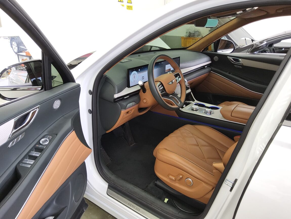 GENESIS NEW GV80 2.5 GASOLINE AWD BASE MODEL 2025 - zdjęcie 10