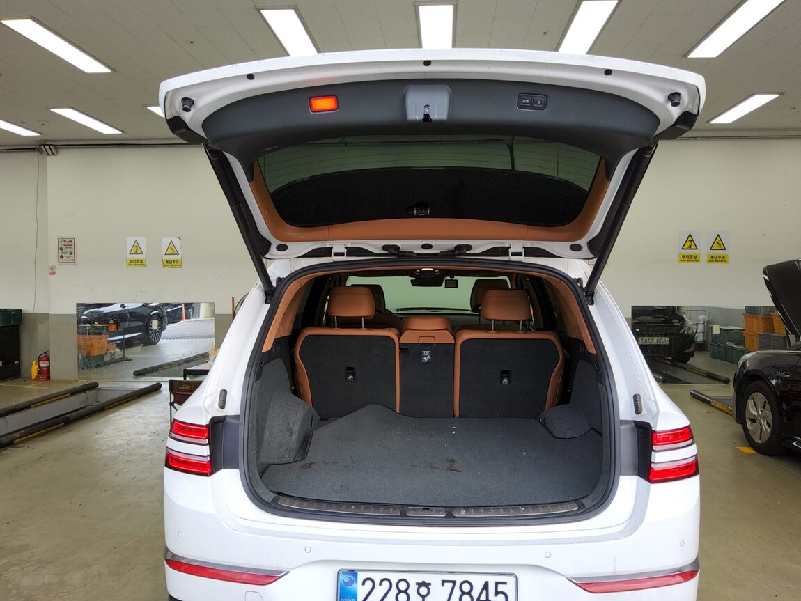 GENESIS NEW GV80 2.5 GASOLINE AWD BASE MODEL 2025 - zdjęcie 15