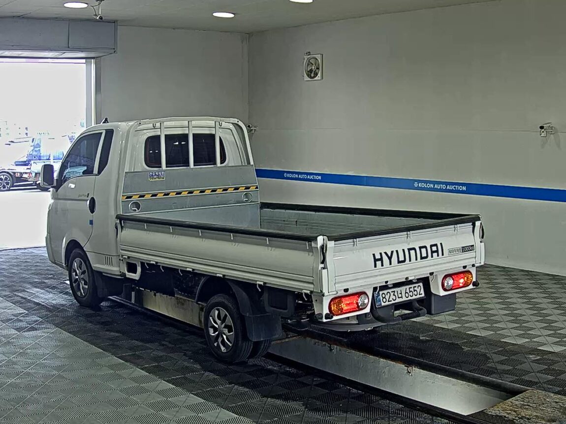 HYUNDAI PORTER II LPG SUPER CAB EXTRA LONG WHEELBASE PREMIUM 2024 - zdjęcie 6