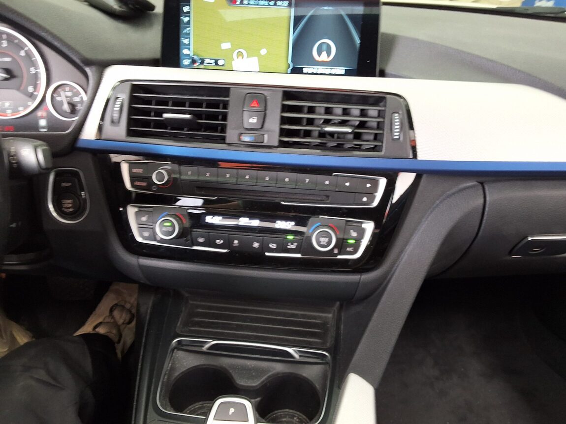 BMW 3 SERIES (6TH GEN) 320d M SPORT 2017 - zdjęcie 24