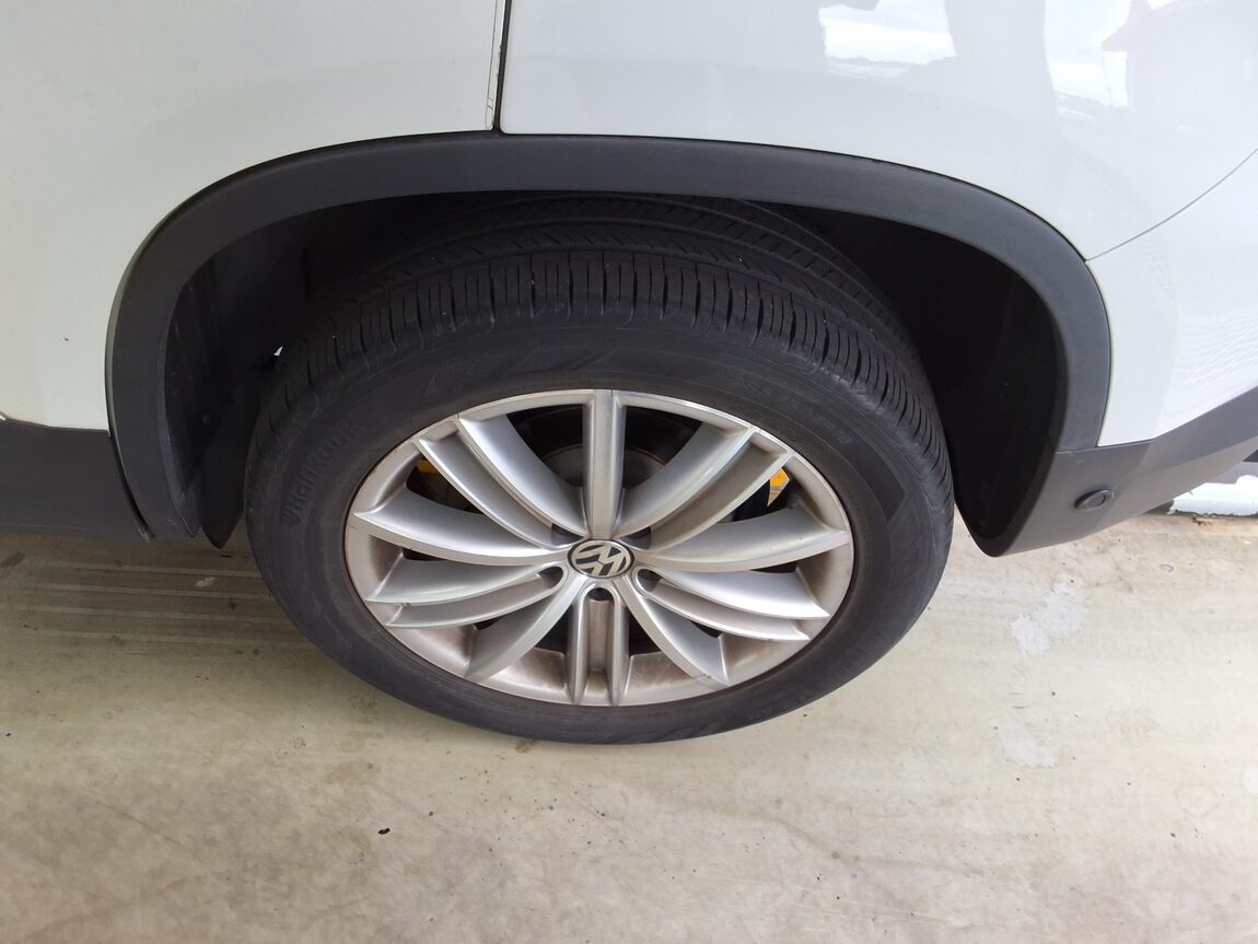 VOLKSWAGEN TIGUAN 2.0 TDI BLUEMOTION PREMIUM 2016 - zdjęcie 20