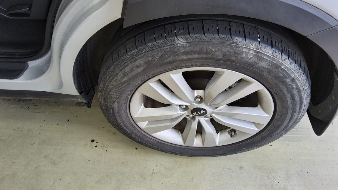 KIA ALL NEW SORENTO R2.2 4WD PRESTIGE 2015 - zdjęcie 24
