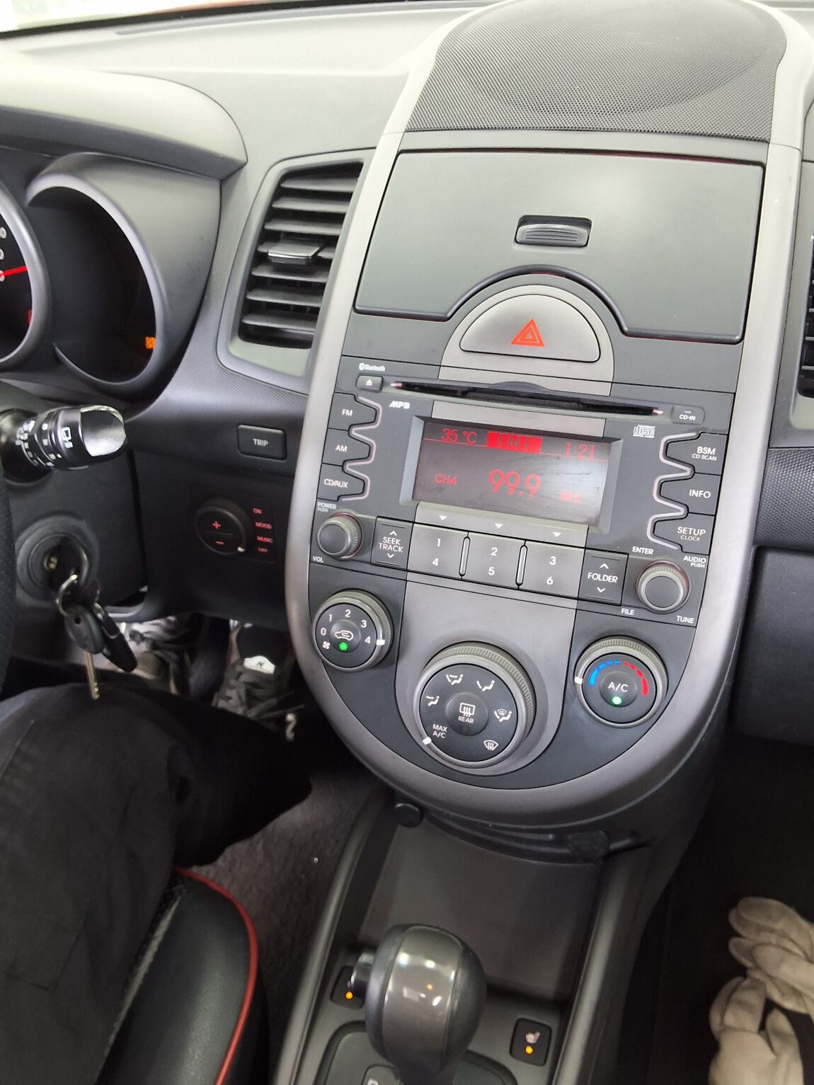 KIA SOUL 1.6 CVVT 2U LUXURY MODEL 2010 - zdjęcie 17