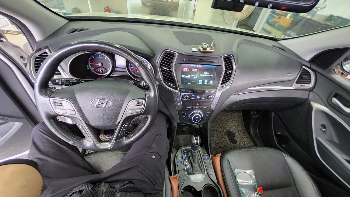 HYUNDAI SANTA FE (DM) DIESEL R2.2 2WD PREMIUM 2015 - zdjęcie 11