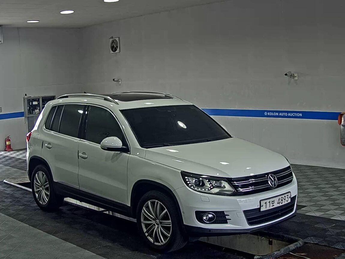 VOLKSWAGEN TIGUAN 2.0 TDI BLUEMOTION PREMIUM 2015 - zdjęcie 3