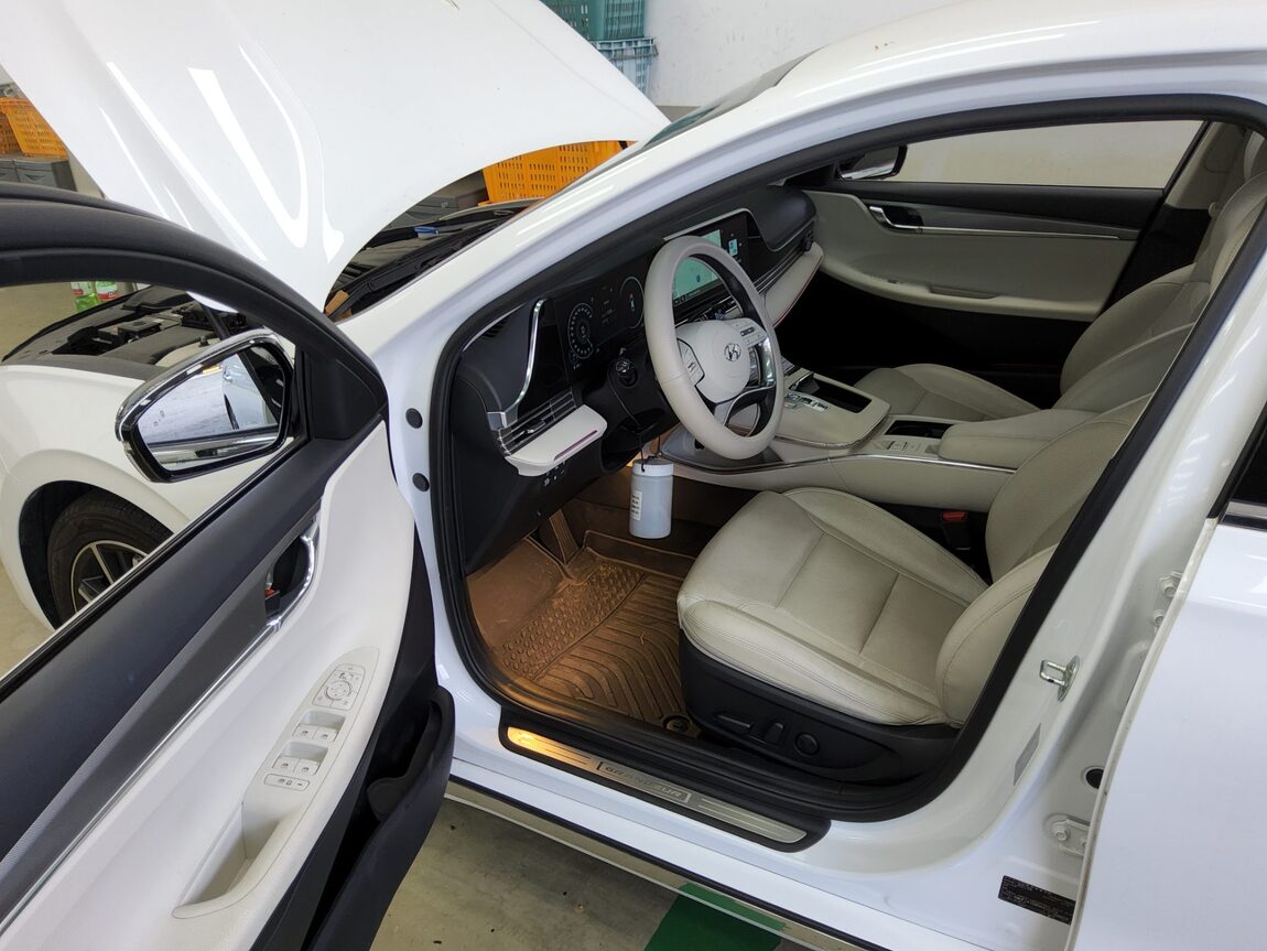 HYUNDAI THE NEW GRANDEUR IG GASOLINE 2.5 LE BLANC 2022 - zdjęcie 10