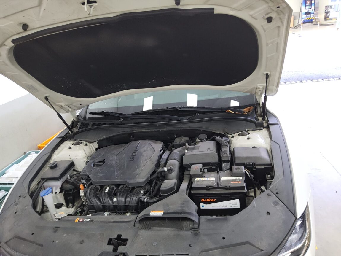 HYUNDAI THE NEW GRANDEUR IG GASOLINE 2.5 LE BLANC 2022 - zdjęcie 20
