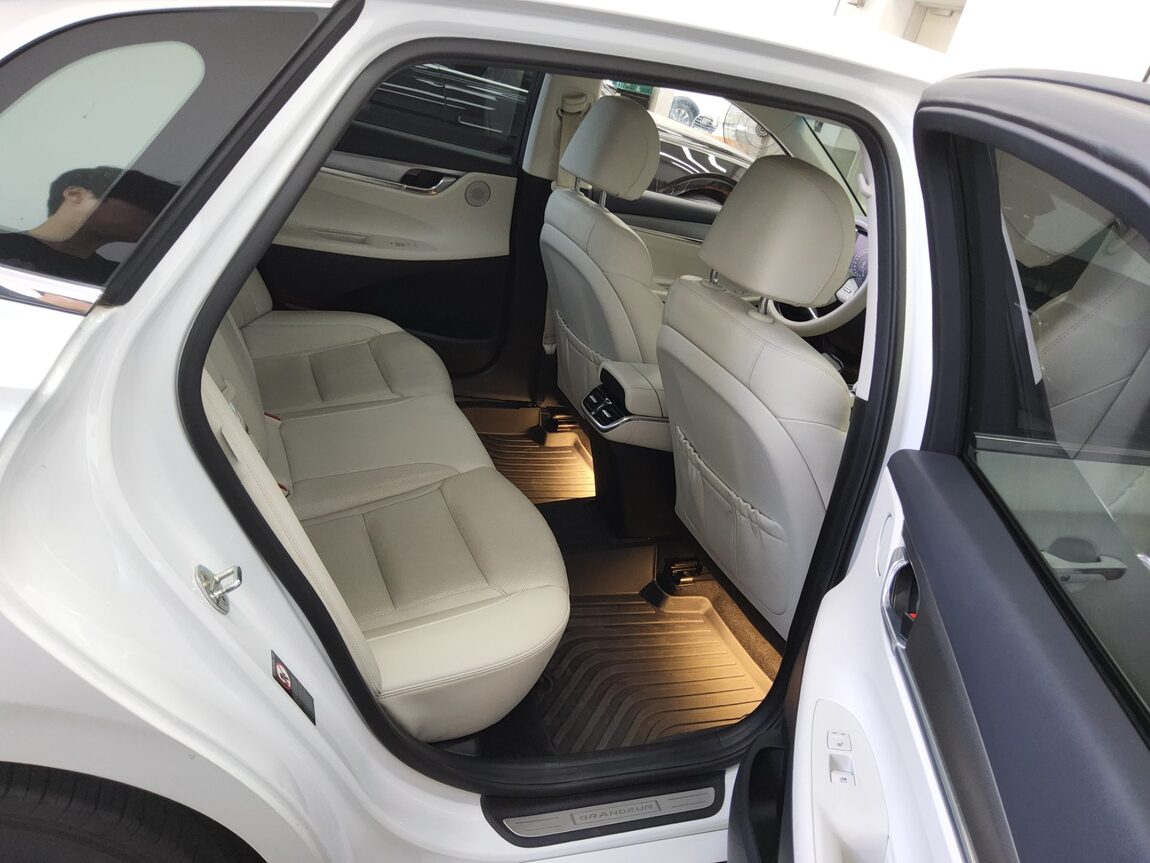 HYUNDAI THE NEW GRANDEUR IG GASOLINE 2.5 LE BLANC 2022 - zdjęcie 13