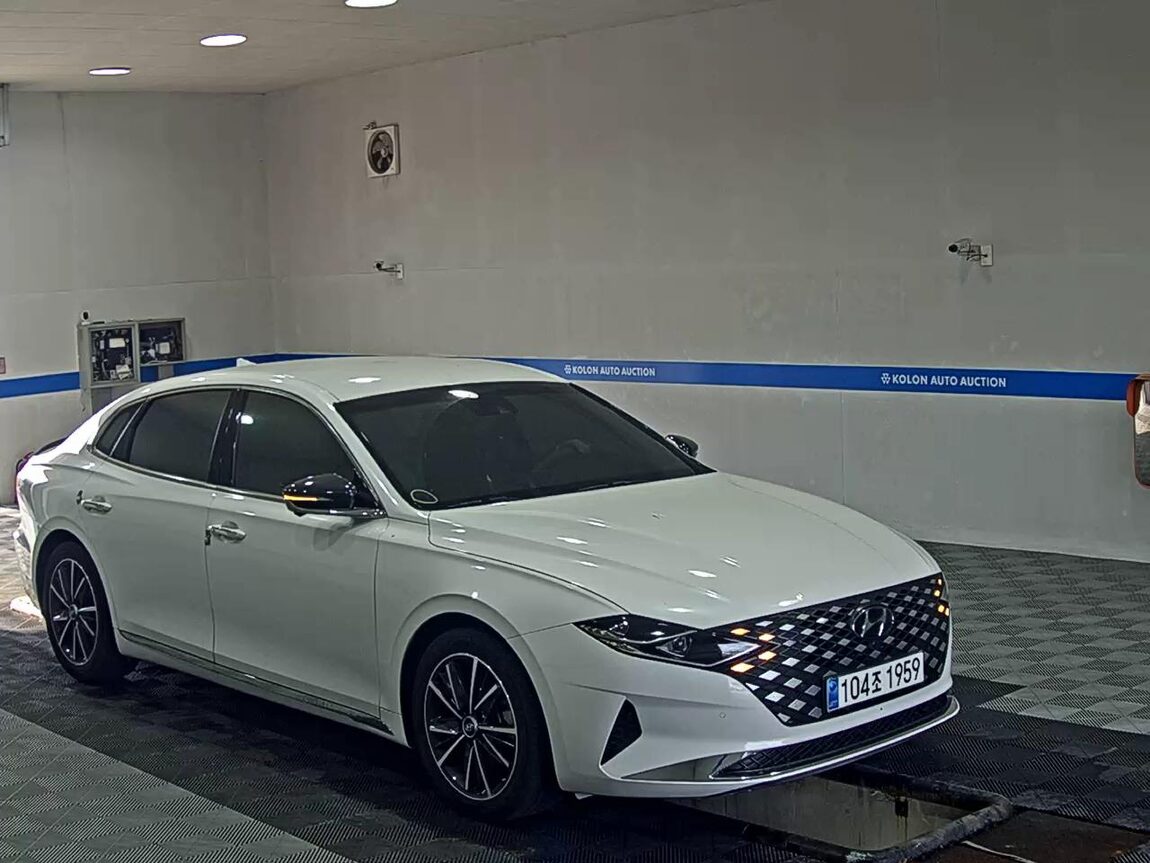 HYUNDAI THE NEW GRANDEUR IG GASOLINE 2.5 LE BLANC 2022 - zdjęcie 3