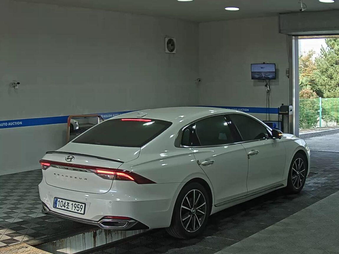 HYUNDAI THE NEW GRANDEUR IG GASOLINE 2.5 LE BLANC 2022 - zdjęcie 5