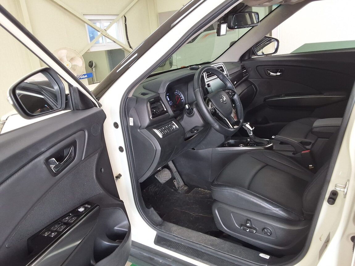 KG MOBILITY (SSANGYONG) VERY NEW TIVOLI 1.5 GASOLINE 2WD V3 2022 - zdjęcie 11