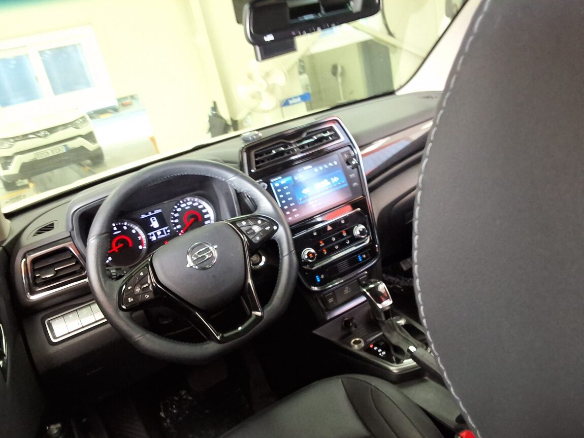 KG MOBILITY (SSANGYONG) VERY NEW TIVOLI 1.5 GASOLINE 2WD V3 2022 - zdjęcie 12