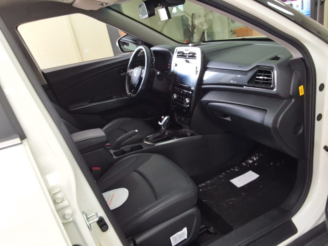 KG MOBILITY (SSANGYONG) VERY NEW TIVOLI 1.5 GASOLINE 2WD V3 2022 - zdjęcie 15