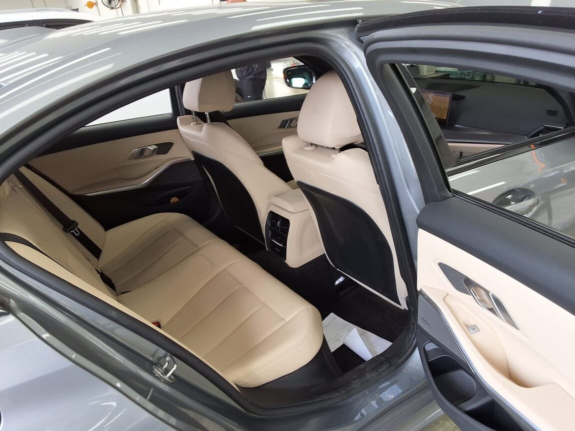 BMW 3 SERIES (7TH GEN) 320i M SPORT PACK 2024 - zdjęcie 13