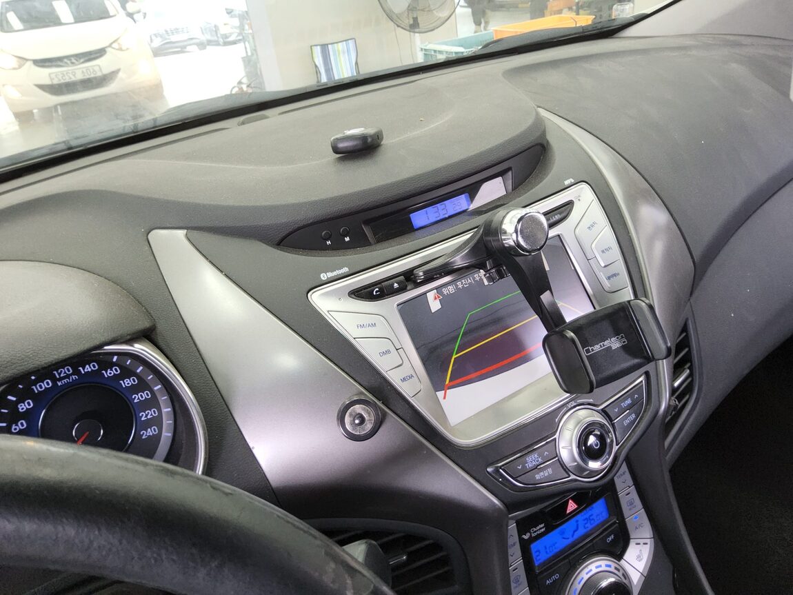 HYUNDAI AVANTE MD M16 GDi PREMIER 2012 - zdjęcie 17