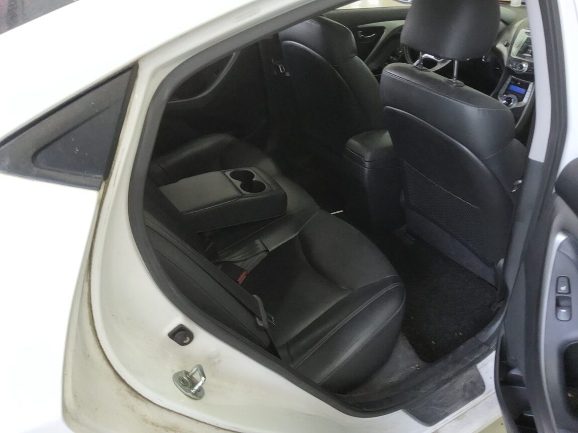 HYUNDAI AVANTE MD M16 GDi PREMIER 2012 - zdjęcie 13