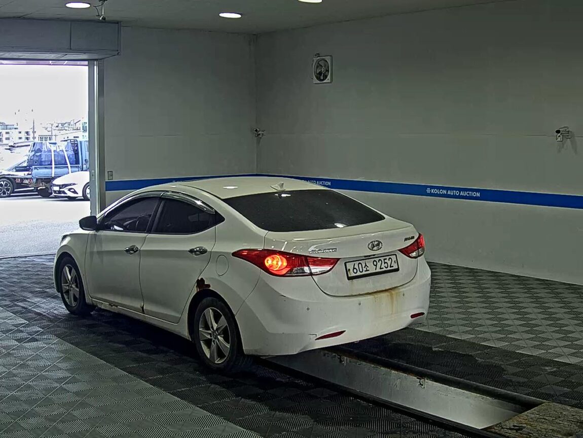HYUNDAI AVANTE MD M16 GDi PREMIER 2012 - zdjęcie 6