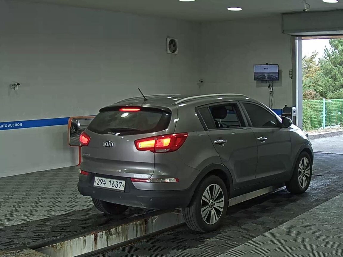 KIA THE NEW SPORTAGE R DIESEL R2.0 2WD PRESTIGE 2014 - zdjęcie 5