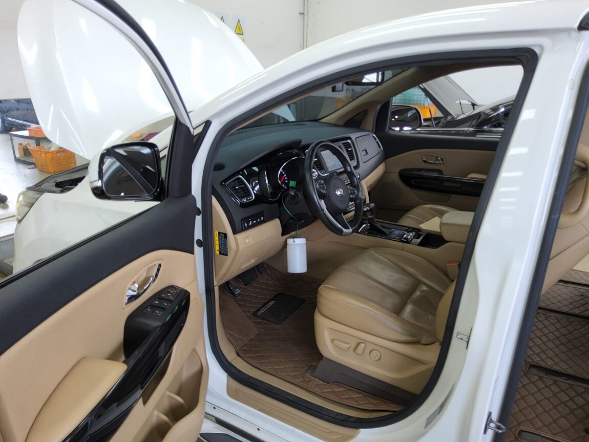KIA ALL NEW CARNIVAL 9-SEATER DIESEL NOBLESSE 2018 - zdjęcie 10