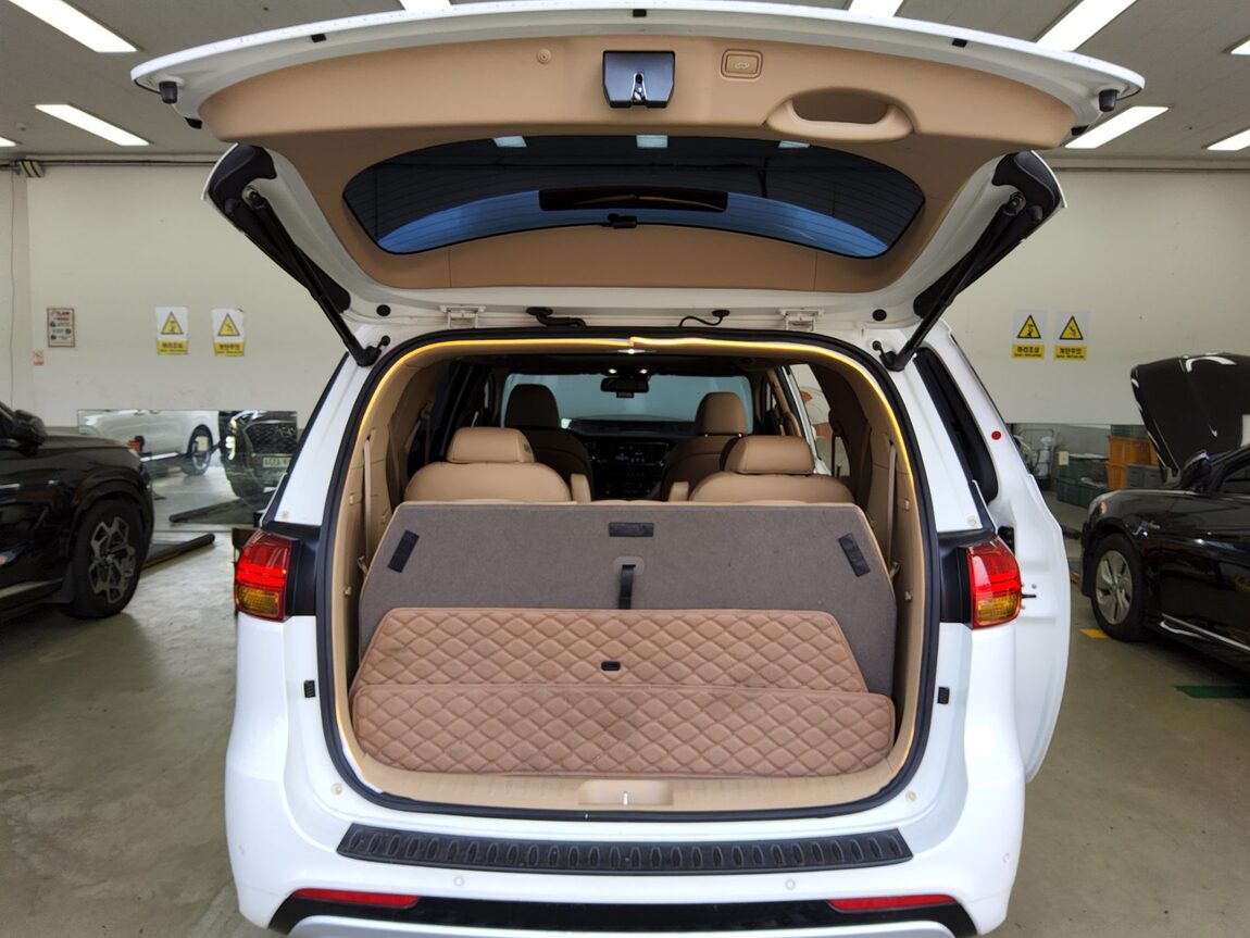 KIA ALL NEW CARNIVAL 9-SEATER DIESEL NOBLESSE 2018 - zdjęcie 15