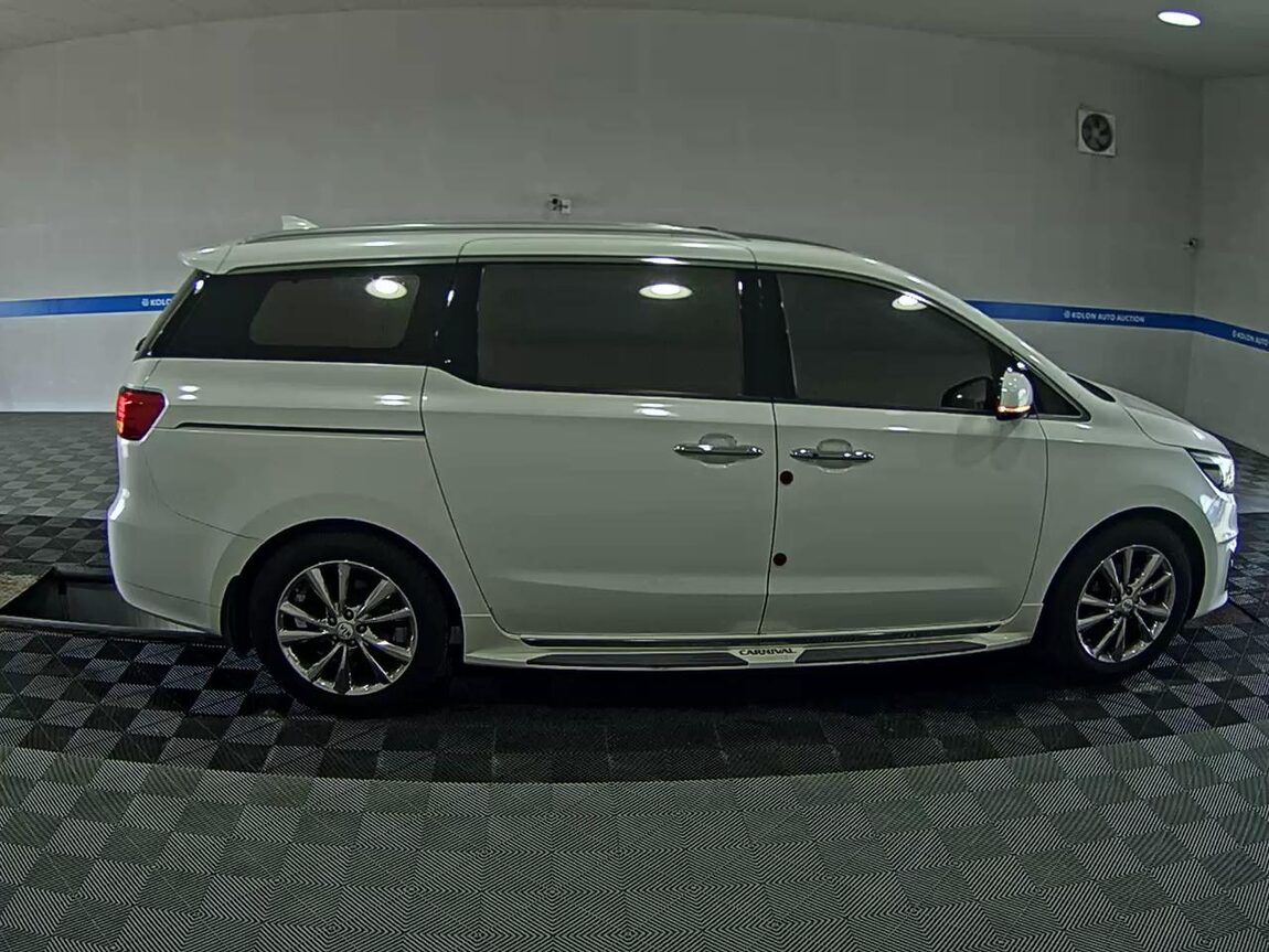 KIA ALL NEW CARNIVAL 9-SEATER DIESEL NOBLESSE 2018 - zdjęcie 4
