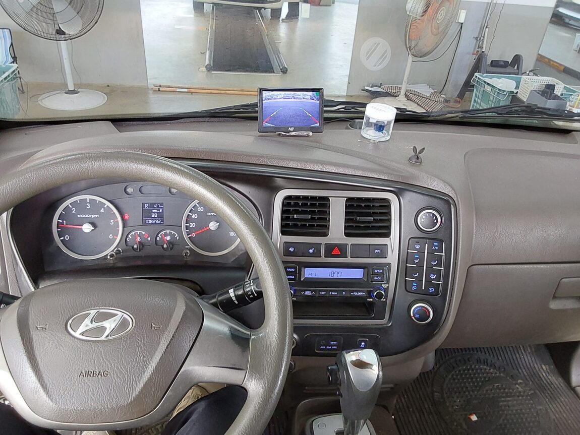 HYUNDAI PORTER II HIGH-ROOF BUILT-IN BOX TRUCK SUPER CAB 2019 - zdjęcie 15