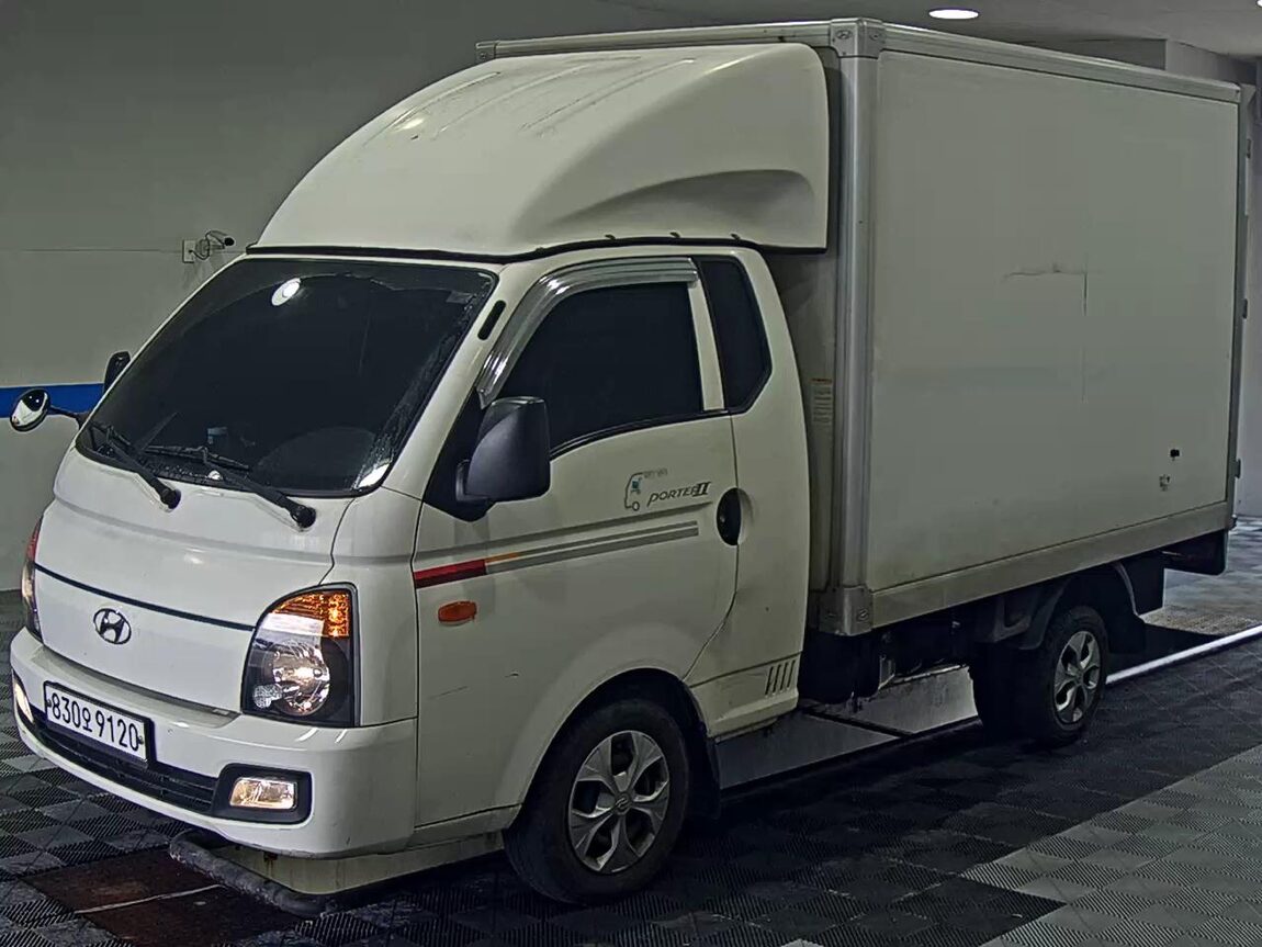 HYUNDAI PORTER II HIGH-ROOF BUILT-IN BOX TRUCK SUPER CAB 2019 - zdjęcie 2
