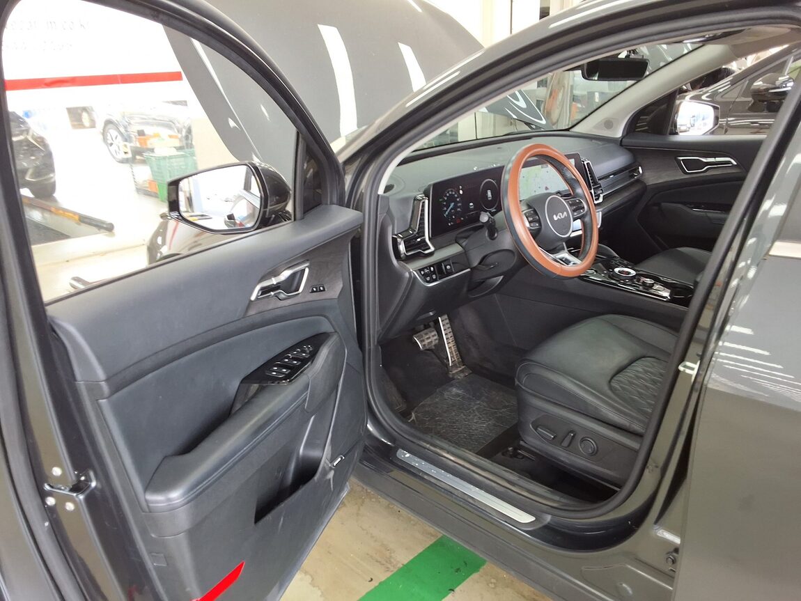 KIA THE ALL NEW SPORTAGE HYBRID 1.6 HEV SIGNATURE 2022 - zdjęcie 10