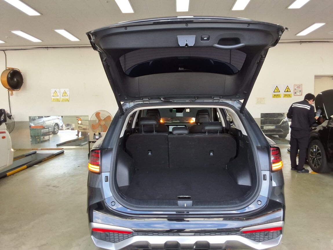KIA THE ALL NEW SPORTAGE HYBRID 1.6 HEV SIGNATURE 2022 - zdjęcie 15