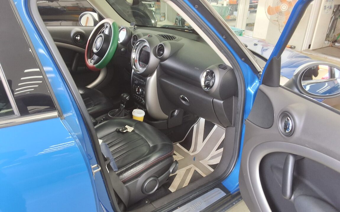 MINI COUNTRYMAN 1.6 2011 - zdjęcie 14