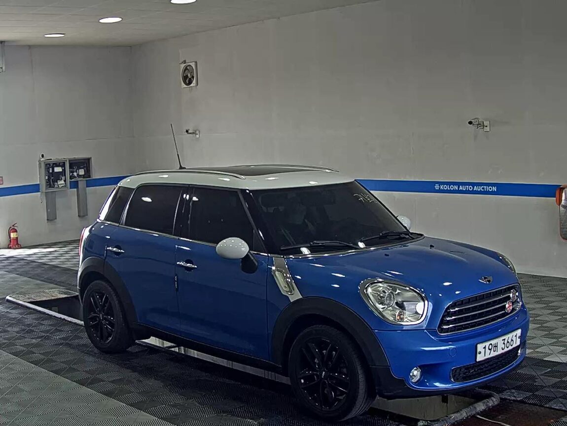 MINI COUNTRYMAN 1.6 2011 - zdjęcie 3