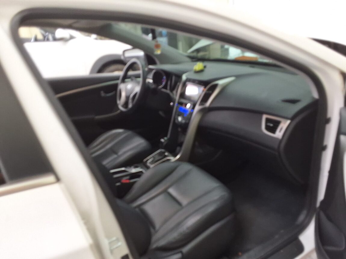 HYUNDAI NEW i30 1.6 GDi EXTREME 2012 - zdjęcie 15