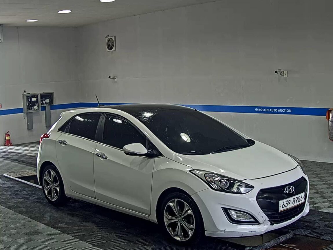 HYUNDAI NEW i30 1.6 GDi EXTREME 2012 - zdjęcie 3