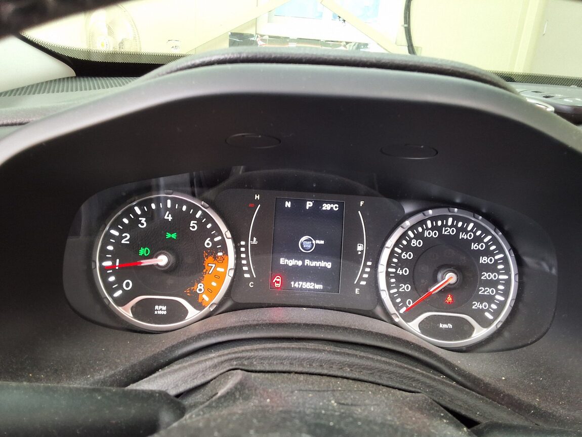 JEEP RENEGADE 2.4 GASOLINE LONGITUDE 2015 - zdjęcie 10