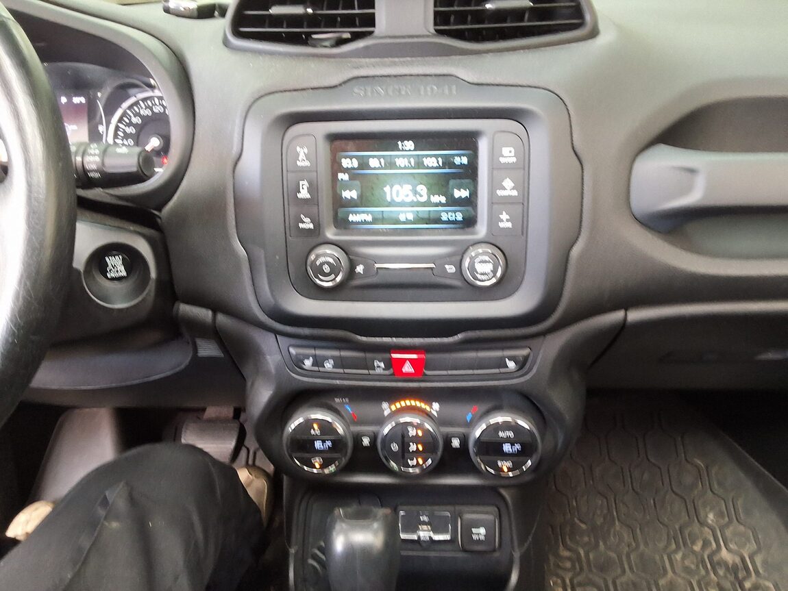 JEEP RENEGADE 2.4 GASOLINE LONGITUDE 2015 - zdjęcie 24
