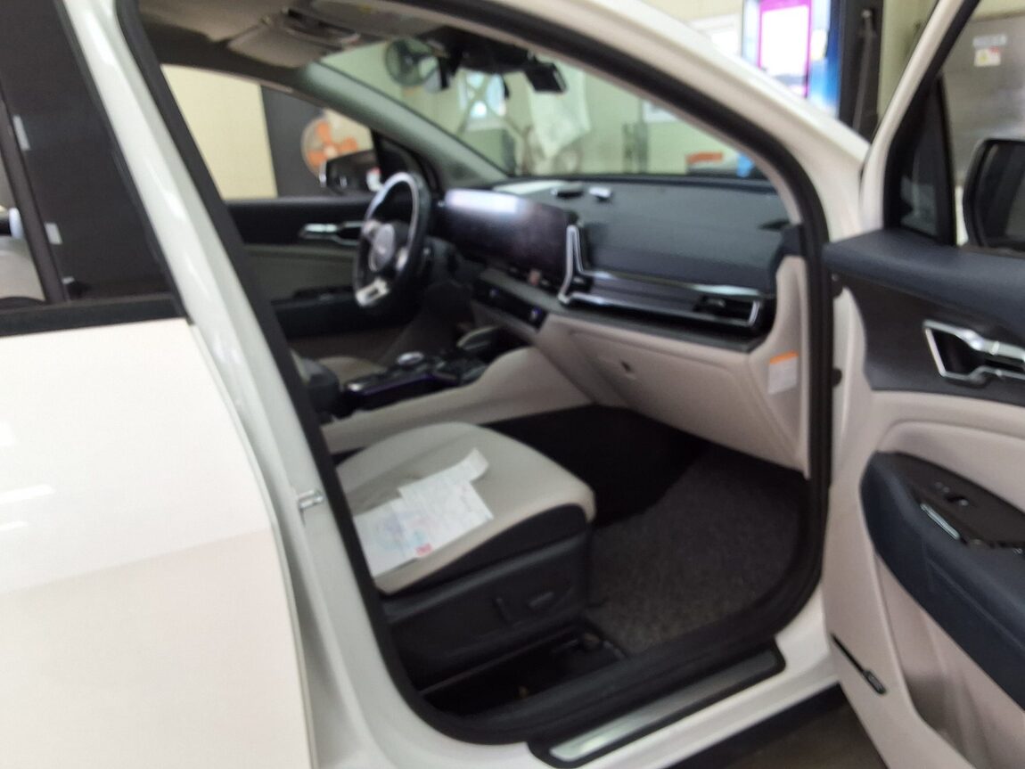 KIA THE ALL NEW SPORTAGE HYBRID 1.6 HEV 4WD SIGNATURE GRAVITY 2022 - zdjęcie 15