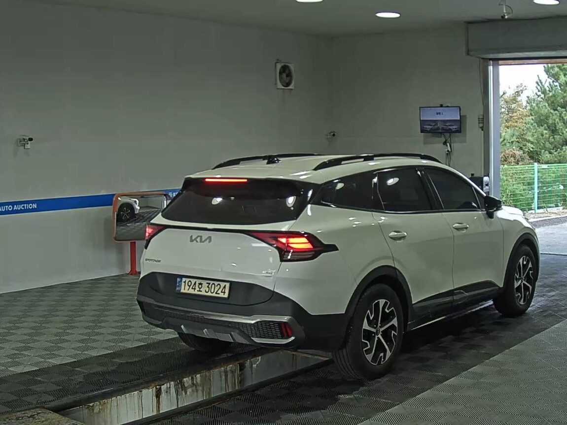 KIA THE ALL NEW SPORTAGE HYBRID 1.6 HEV 4WD SIGNATURE GRAVITY 2022 - zdjęcie 5