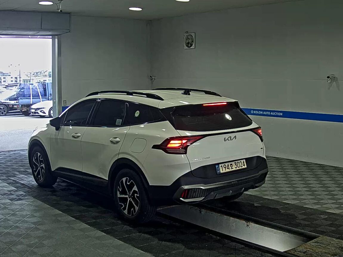 KIA THE ALL NEW SPORTAGE HYBRID 1.6 HEV 4WD SIGNATURE GRAVITY 2022 - zdjęcie 6