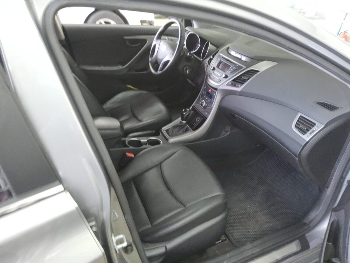 HYUNDAI THE NEW AVANTE MD 1.6 GDi SMART 2014 - zdjęcie 14