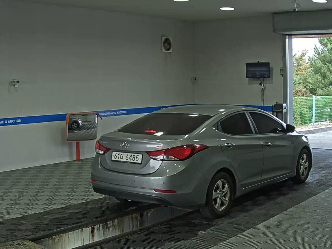 HYUNDAI THE NEW AVANTE MD 1.6 GDi SMART 2014 - zdjęcie 5