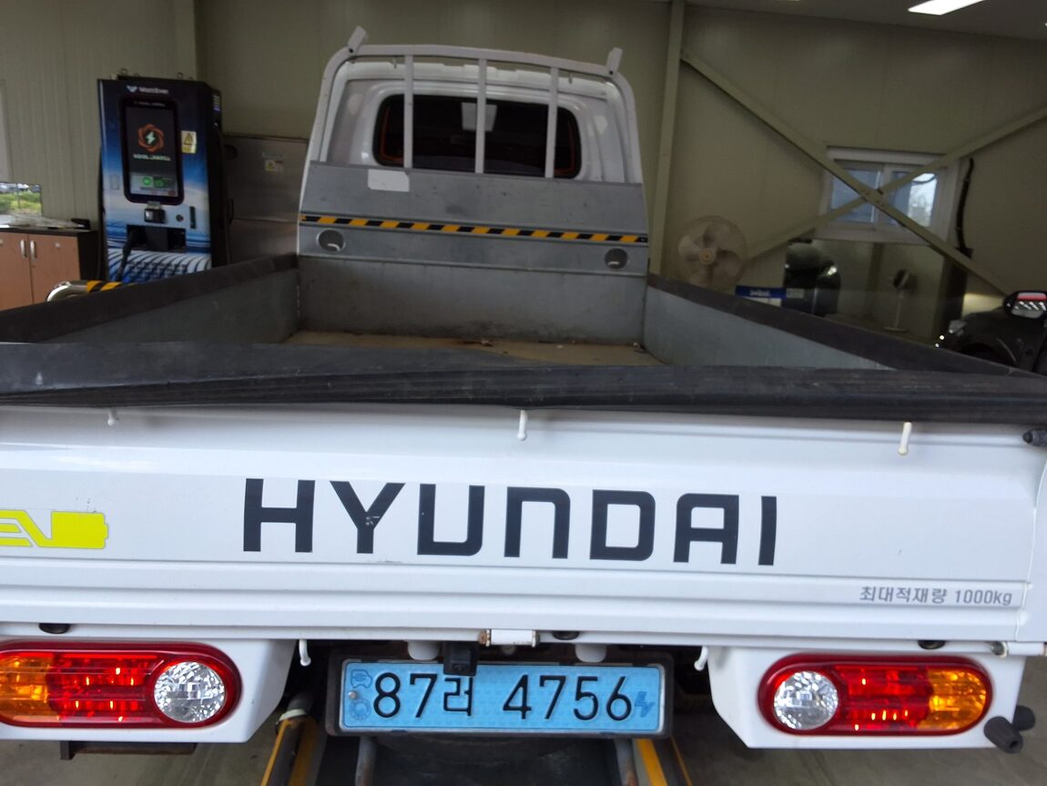 HYUNDAI PORTER II ELECTRIC CARGO PREMIUM SPECIAL 2021 - zdjęcie 13