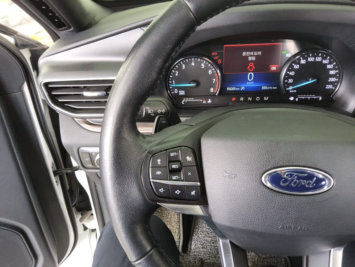 FORD EXPLORER (6TH GEN) 2.3 AWD LIMITED 2020 - zdjęcie 17